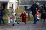Uitdam Zuiderwoude Amsterdam 19 februari 2015
De ouders van katja Schuurman halen Sammie van School en Thijs heeft een nieuw appartement in Amsterdam.