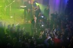 Amsterdam 10 maart 2016 
Concert en cd presenattie van Andre Hazes jr in de duif. Johnny de Mol reikt de eerste cd uit.