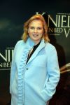 Amsterdam 22 februari 2016
Premiere Knielen op een Bed Violen in Tuschinski , Noortje Herlaar en partner Barry Atsma spelen de hoofdrol. Anneke Blok