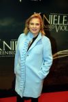 Amsterdam 22 februari 2016
Premiere Knielen op een Bed Violen in Tuschinski , Noortje Herlaar en partner Barry Atsma spelen de hoofdrol. Anneke Blok