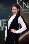 Amsterdam 22 februari 2016
Premiere Knielen op een Bed Violen in Tuschinski , Noortje Herlaar en partner Barry Atsma spelen de hoofdrol. Stijn Franken en Barbara Sloesen