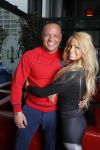 Den Haag 12 februari 2016
Samantha ( Barbie) en haar man Michael v d Plas met hun manager Jake Hampel zijn vrouw en hun PT