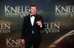 Amsterdam 22 februari 2016
Premiere Knielen op een Bed Violen in Tuschinski , Noortje Herlaar en partner Barry Atsma spelen de hoofdrol. Beau v Erven Dorens