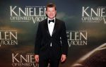 Amsterdam 22 februari 2016
Premiere Knielen op een Bed Violen in Tuschinski , Noortje Herlaar en partner Barry Atsma spelen de hoofdrol. Beau v Erven Dorens