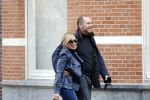 Amsterdam 12 februari 2016 
Connie Breukhoven met verloofde Eugene v Dun op straat