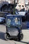 Amsterdam 17 februari 2016 
Danie Bles met kinderen in 40 km wagentje / karretje
