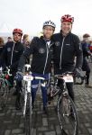 Biddinghuizen 6 maart 2016
De hollandse 100 georganiseerd door prins Bernhard jr . 10 km schaatsen en 90km fietsen .
De opbrengst gaat naar het onderzoek tegen lymphe klier kanker. Danny Menken met broer en Jeroen v Noort