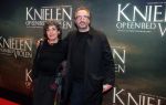 Amsterdam 22 februari 2016
Premiere Knielen op een Bed Violen in Tuschinski , Noortje Herlaar en partner Barry Atsma spelen de hoofdrol. Hanneke Groenteman en Marcel Mutsears