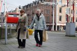 Amsterdam 24 februari 2016
Hans Dagelet met zijn vrouw op straat