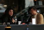Amsterdam 8 maart 2016 
Holly Brood met (een) vriend op terras. In eerste instantie verbergt/ verstopt ze zichzelf in haar jas.