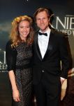 Amsterdam 22 februari 2016
Premiere Knielen op een Bed Violen in Tuschinski , Noortje Herlaar en partner Barry Atsma spelen de hoofdrol.  
Isabelle v t Groenewoud en partner .....