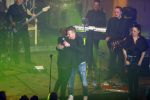 Amsterdam 10 maart 2016 
Concert en cd presenattie van Andre Hazes jr in de duif. Johnny de Mol reikt de eerste cd uit.