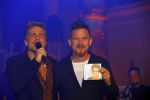 Amsterdam 10 maart 2016 
Concert en cd presenattie van Andre Hazes jr in de duif. Johnny de Mol reikt de eerste cd uit.