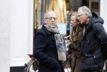 Amsterdam 13 februari 2016 
Joop Braakhekke doet boodschappen op de pc hooftstraat.
