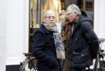 Amsterdam 13 februari 2016 
Joop Braakhekke doet boodschappen op de pc hooftstraat.