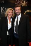 Amsterdam 22 februari 2016
Premiere Knielen op een Bed Violen in Tuschinski , Noortje Herlaar en partner Barry Atsma spelen de hoofdrol. Saskia Noort en Kluun, raymond van der Klundert
