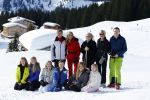Lech, 22 Februari 2016
Jaarlijkse fotopersdag Koninklijk huis
Koning Willem Alexander Koningin Maxima Prinses Amalia Prinses Alexia Prinses Ariane Prins Constatijn Prinses Laurentien Prinses Eloise Prins Claus-Casimir en Prinses Leonore Prinses Beatrix