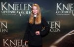Amsterdam 22 februari 2016
Premiere Knielen op een Bed Violen in Tuschinski , Noortje Herlaar en partner Barry Atsma spelen de hoofdrol. Lisa Smit