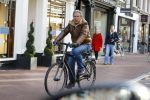 Amsterdam 16 februari 2016 
Maarten Spanjer op zijn fiets in de pc hooftstraat