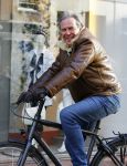 Amsterdam 16 februari 2016 
Maarten Spanjer op zijn fiets in de pc hooftstraat