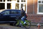 Amsterdam 16 gebruari 2016
Marc Marie Huijbregts op de fiets in het vondelpark