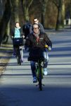 Amsterdam 16 gebruari 2016
Marc Marie Huijbregts op de fiets in het vondelpark