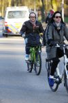 Amsterdam 16 gebruari 2016
Marc Marie Huijbregts op de fiets in het vondelpark