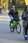 Amsterdam 16 gebruari 2016
Marc Marie Huijbregts op de fiets in het vondelpark