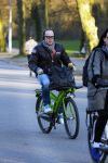 Amsterdam 16 gebruari 2016
Marc Marie Huijbregts op de fiets in het vondelpark
