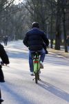 Amsterdam 16 gebruari 2016
Marc Marie Huijbregts op de fiets in het vondelpark