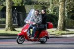 Amsterdam 8 maart 2016
Martijn Krabbe met zijn vriendin Noi Pakon op zijn vespa scooter.
