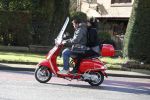 Amsterdam 8 maart 2016
Martijn Krabbe met zijn vriendin Noi Pakon op zijn vespa scooter.
