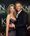 Amsterdam 22 februari 2016
Premiere Knielen op een Bed Violen in Tuschinski , Noortje Herlaar en partner Barry Atsma spelen de hoofdrol.
