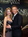 Amsterdam 22 februari 2016
Premiere Knielen op een Bed Violen in Tuschinski , Noortje Herlaar en partner Barry Atsma spelen de hoofdrol.