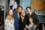 Laren 14 februari 2016
Opening expositie van Paulien Huizinga. Paulien met kinderen en ex schoonvader Jan Mol