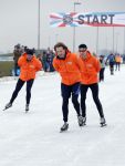 Biddinghuizen 6 maart 2016
De hollandse 100 georganiseerd door prins Bernhard jr . 10 km schaatsen en 90km fietsen .
De opbrengst gaat naar het onderzoek tegen lymphe klier kanker. Prins Floris met prinses Aimee en hun kinderen Magali en Eliane