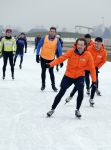 Biddinghuizen 6 maart 2016
De hollandse 100 georganiseerd door prins Bernhard jr . 10 km schaatsen en 90km fietsen .
De opbrengst gaat naar het onderzoek tegen lymphe klier kanker. Prins Floris met prinses Aimee en hun kinderen Magali en Eliane