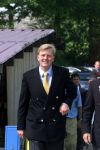 Muiden 9 juni 2001

Prins Willem Alexander en Yvonne v Gennip, Cees Wolzak, Jan Loorbach varen met de Groene Draeck. Allen zijn lid van de club van 144

Peter Smulders bv