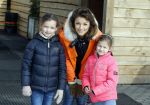 Biddinghuizen 6 maart 2016
De hollandse 100 georganiseerd door prins Bernhard jr . 10 km schaatsen en 90km fietsen .
De opbrengst gaat naar het onderzoek tegen lymphe klier kanker. Prins Floris met prinses Aimee en hun kinderen Magali en Eliane