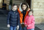 Biddinghuizen 6 maart 2016
De hollandse 100 georganiseerd door prins Bernhard jr . 10 km schaatsen en 90km fietsen .
De opbrengst gaat naar het onderzoek tegen lymphe klier kanker. Prins Floris met prinses Aimee en hun kinderen Magali en Eliane