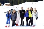 Lech, 22 Februari 2016
Wintersport koninklijk Huis met
Prinses Beatrix met kleinkinderen Prinses Amalia Prinses Alexia Prinses Ariane 
Prinses Ariane Prinses Eloise Prins Claus-Casimir  Prinses Leonore