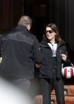 Zurs 22 februari 2016
Prinses Caroline van Monaco op wintersport met haar dochter Alexandra v Hannover.
Ik denk dat Caroline staat te praten met haar ex man Ernst van hannover. Ze slaapt in hotel Lorunser