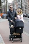 Amsterdam 5 maart 2016 
Robert Doornbos en Chantal Bles achter de kinderwagen.
