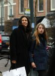 Amsterdam 8 maart 2016 
Robine v d Meer met haar dochter in Amsterdam zuid.