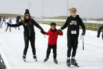Biddinghuizen 6 maart 2016
De hollandse 100 georganiseerd door prins Bernhard jr . 10 km schaatsen en 90km fietsen .
De opbrengst gaat naar het onderzoek tegen lymphe klier kanker. Rosanna Kluivert met zoons Shane en Nino