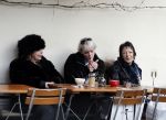 Amsterdam 5 maart 2016
Stacey Rookhuizen op terras met twee dames