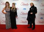 Amsterdam 16 februari 2016
Premiere Familie weekend in Tuschinski.
Stephanie Tency met een vriendin