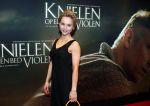 Amsterdam 22 februari 2016
Premiere Knielen op een Bed Violen in Tuschinski , Noortje Herlaar en partner Barry Atsma spelen de hoofdrol. Stijn Franken en Barbara Sloesen
