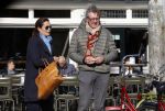 Amsterdam 9 maart 2016
Ursul de Geer kussend met zijn vriendin op het terras van cafe Wildschut.