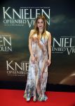 Amsterdam 22 februari 2016
Premiere Knielen op een Bed Violen in Tuschinski , Noortje Herlaar en partner Barry Atsma spelen de hoofdrol. Victoria Koblenko